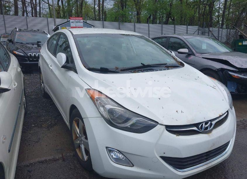 Photo 16 of 2013 Hyundai Elantra GLS (VIN 5NPDH4AE7DH319979)