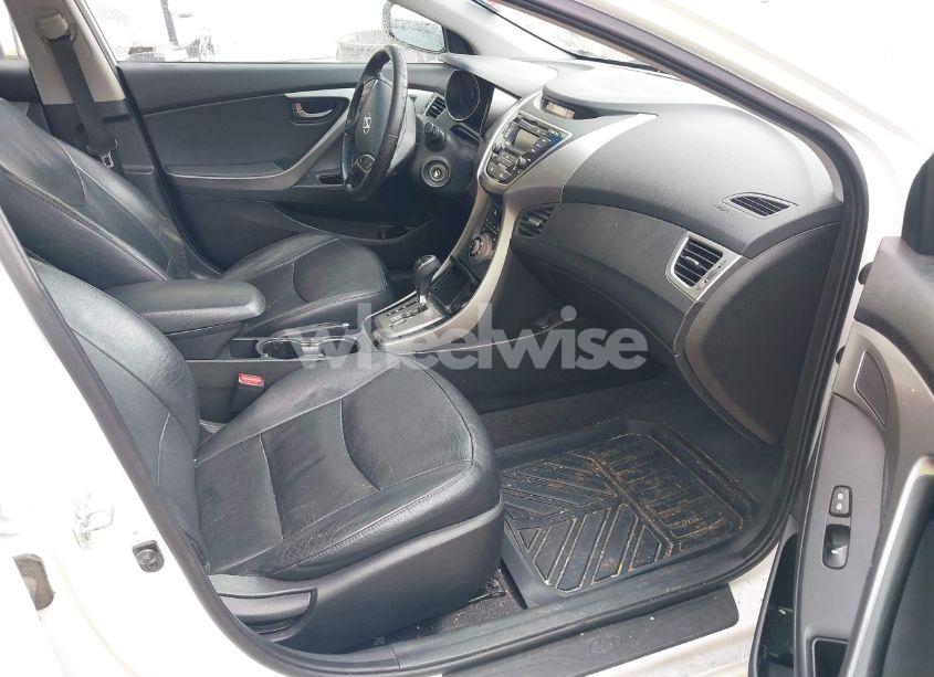 Photo 5 of 2013 Hyundai Elantra LIMITED (VIN 5NPDH4AE7DH323062)