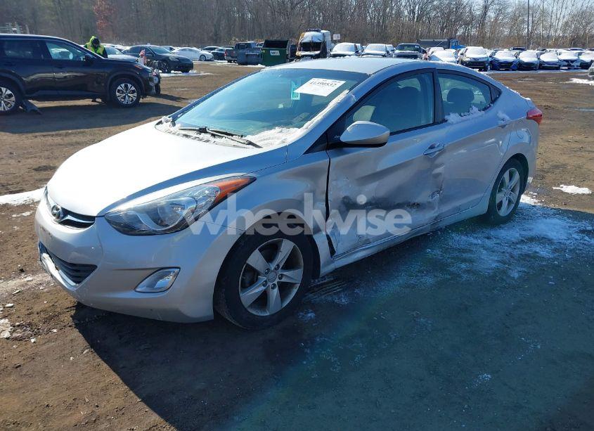 Photo 2 of 2013 Hyundai Elantra GLS (VIN 5NPDH4AE7DH341464)