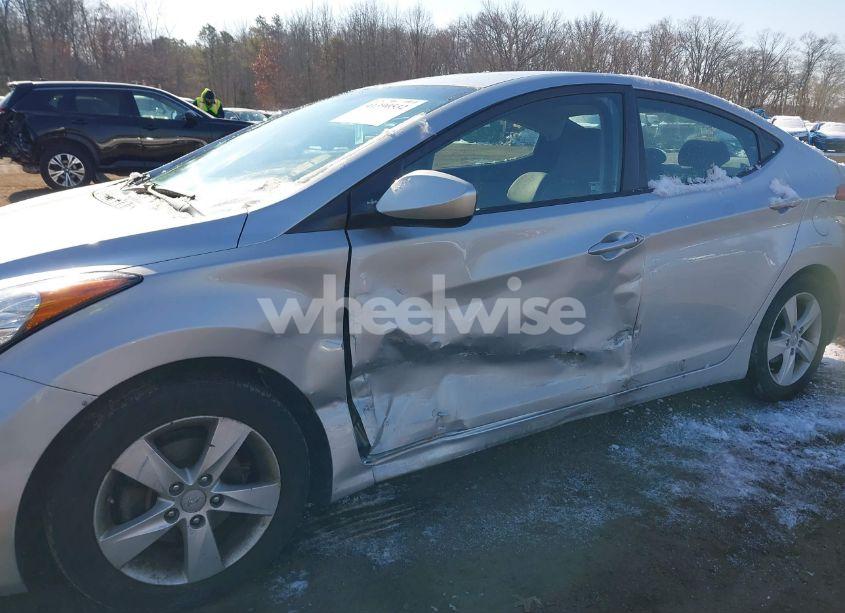 Photo 6 of 2013 Hyundai Elantra GLS (VIN 5NPDH4AE7DH341464)