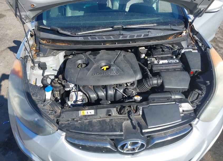 Photo 10 of 2013 Hyundai Elantra LIMITED (VIN 5NPDH4AE7DH350780)