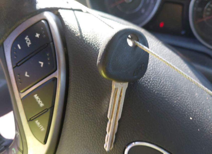 Photo 11 of 2013 Hyundai Elantra LIMITED (VIN 5NPDH4AE7DH350780)