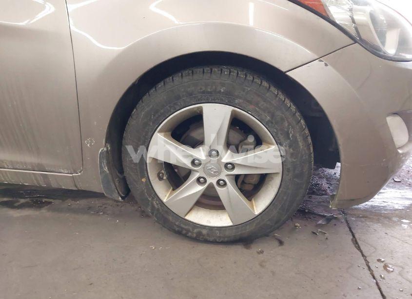 Photo 12 of 2013 Hyundai Elantra GLS (VIN 5NPDH4AE7DH390616)