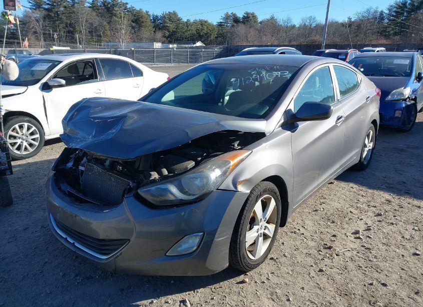 Photo 2 of 2013 Hyundai Elantra GLS (VIN 5NPDH4AE7DH400237)