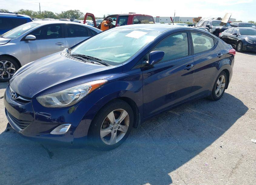 Photo 2 of 2013 Hyundai Elantra GLS (VIN 5NPDH4AE7DH402201)