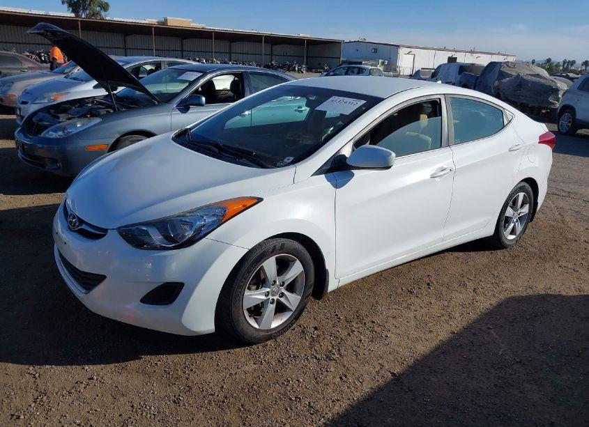 Photo 2 of 2013 Hyundai Elantra GLS (VIN 5NPDH4AE7DH403266)