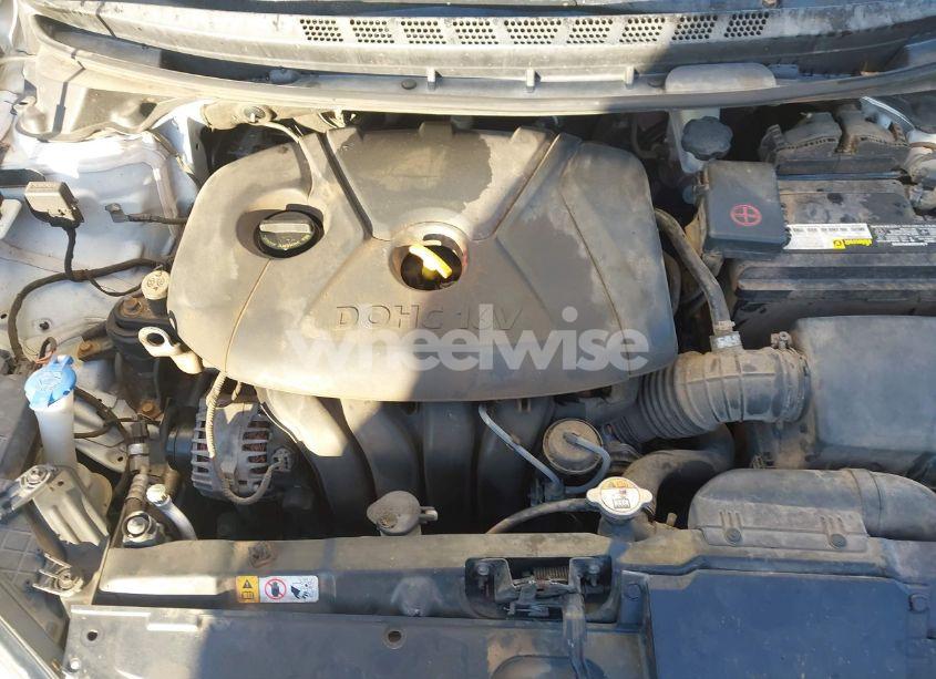 Photo 10 of 2013 Hyundai Elantra GLS (VIN 5NPDH4AE7DH404286)