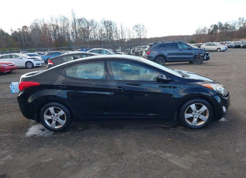 Photo 13 of 2013 Hyundai Elantra GLS (VIN 5NPDH4AE7DH418463)