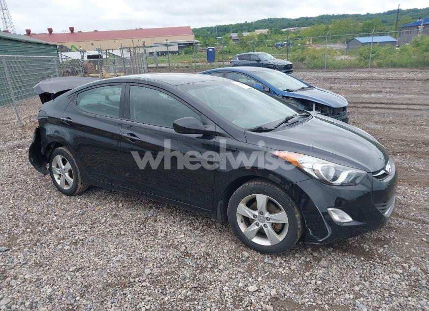 2013 Hyundai Elantra GLS (VIN 5NPDH4AE7DH421637) main photo