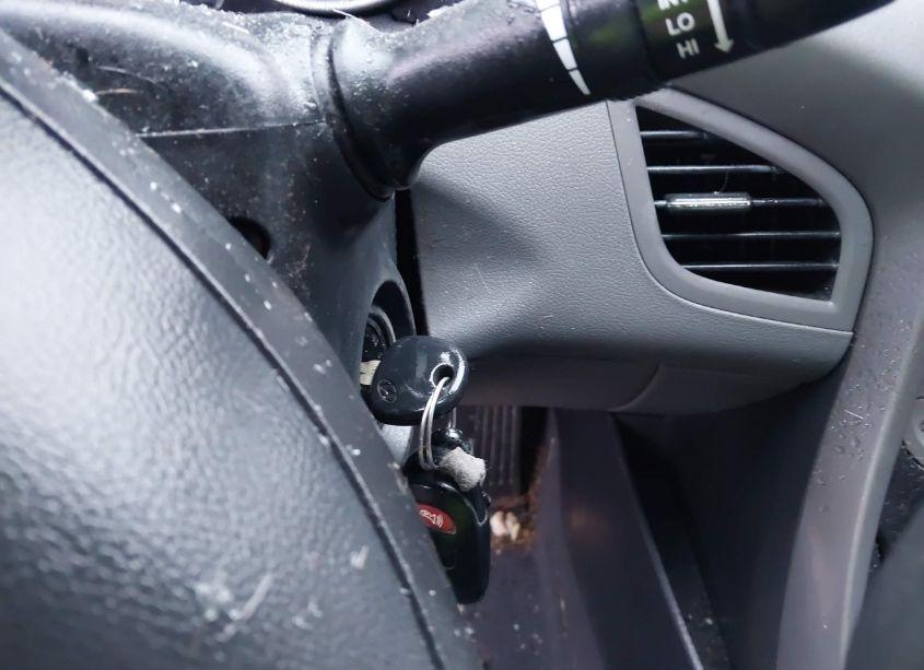 Photo 11 of 2013 Hyundai Elantra GLS (VIN 5NPDH4AE7DH423193)