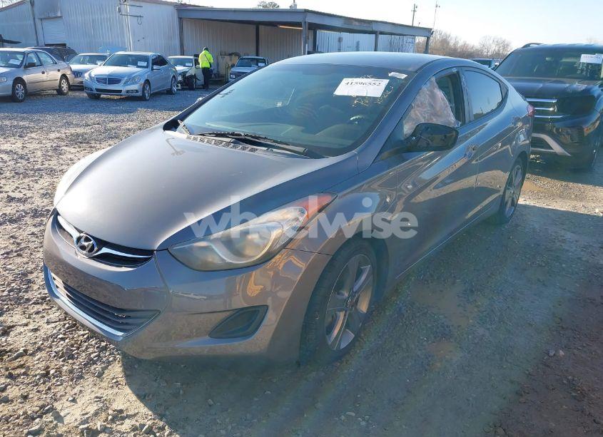Photo 2 of 2013 Hyundai Elantra GLS (VIN 5NPDH4AE7DH449065)