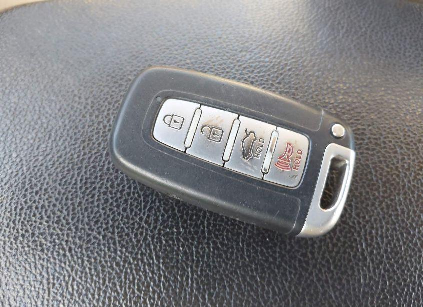 Photo 11 of 2013 Hyundai Elantra LIMITED (VIN 5NPDH4AE7DH449244)