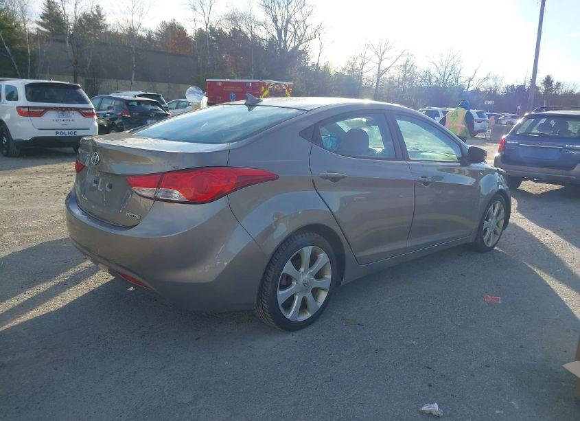 Photo 4 of 2013 Hyundai Elantra LIMITED (VIN 5NPDH4AE7DH449244)