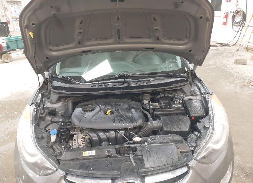 Photo 10 of 2013 Hyundai Elantra GLS (VIN 5NPDH4AE7DH453598)