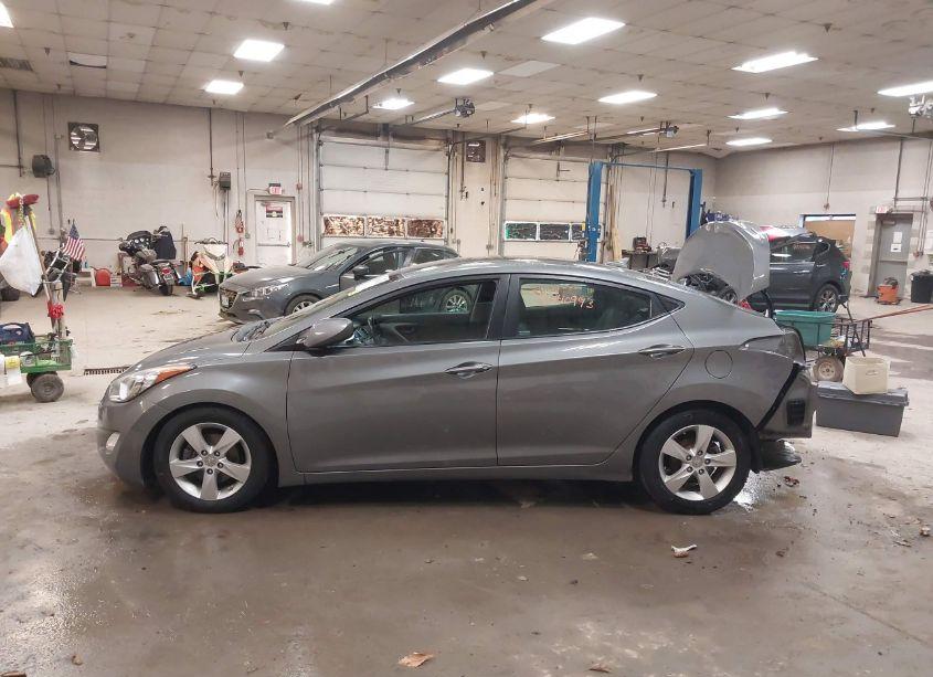 Photo 14 of 2013 Hyundai Elantra GLS (VIN 5NPDH4AE7DH453598)