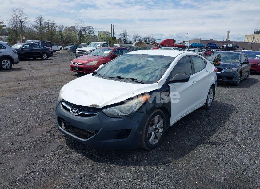 Photo 6 of 2013 Hyundai Elantra GLS (VIN 5NPDH4AE7DH453651)