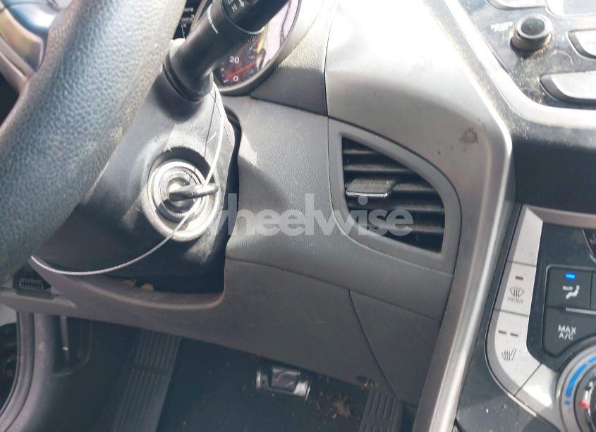 Photo 11 of 2013 Hyundai Elantra GLS (VIN 5NPDH4AE7DH454945)