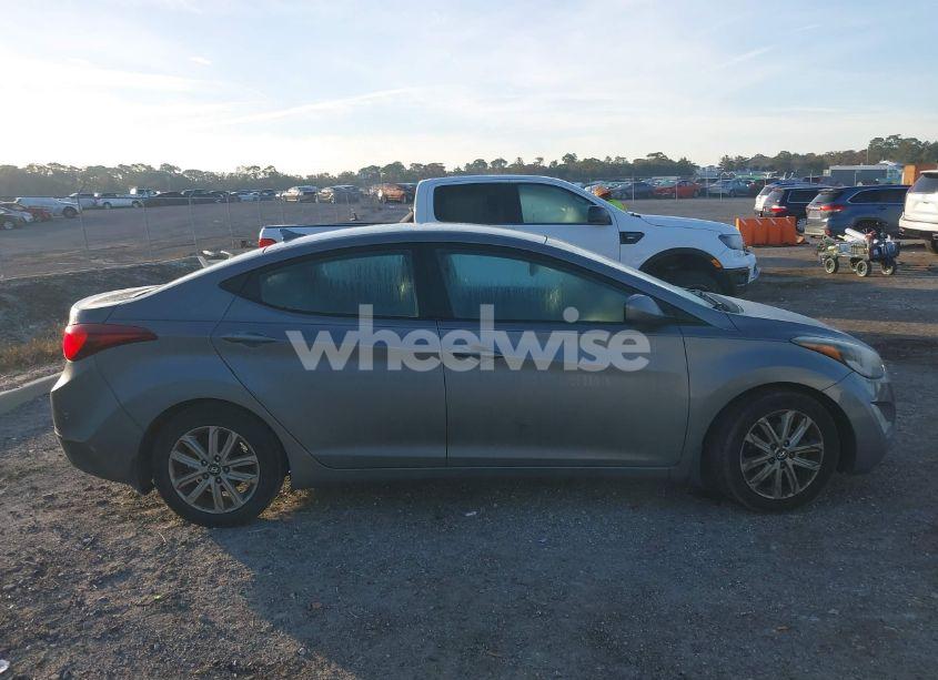 Photo 13 of 2014 Hyundai Elantra SE (VIN 5NPDH4AE7EH467387)