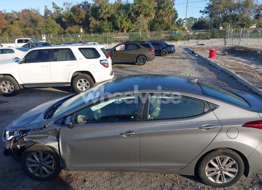 Photo 14 of 2014 Hyundai Elantra SE (VIN 5NPDH4AE7EH467387)