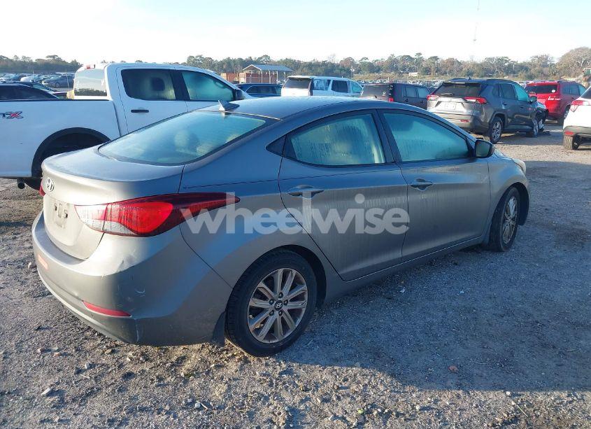 Photo 4 of 2014 Hyundai Elantra SE (VIN 5NPDH4AE7EH467387)