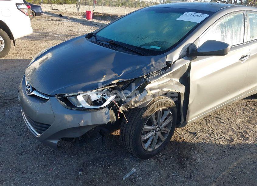 Photo 6 of 2014 Hyundai Elantra SE (VIN 5NPDH4AE7EH467387)