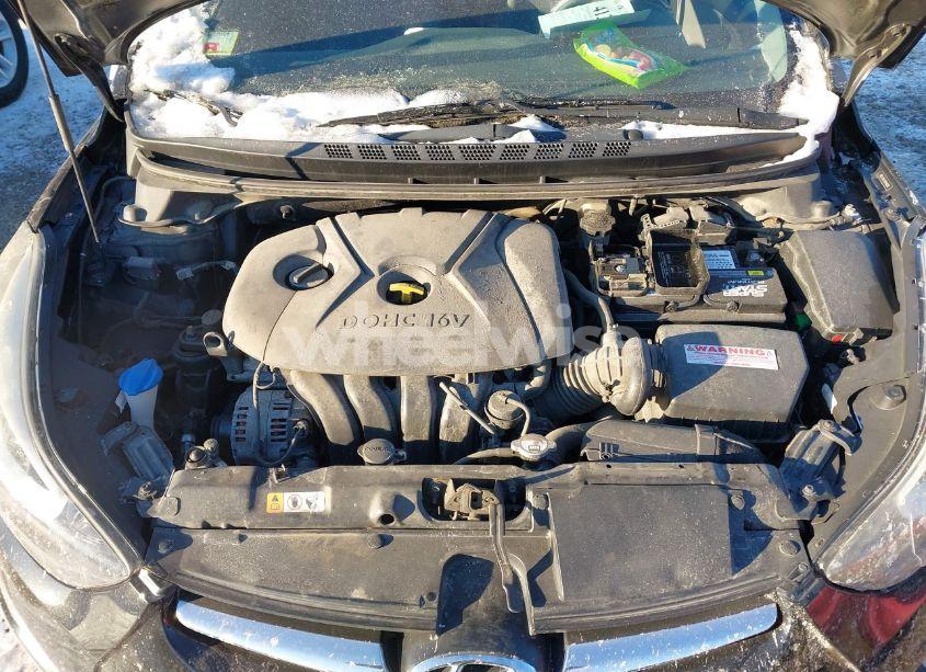 Photo 10 of 2014 Hyundai Elantra SE (VIN 5NPDH4AE7EH471388)