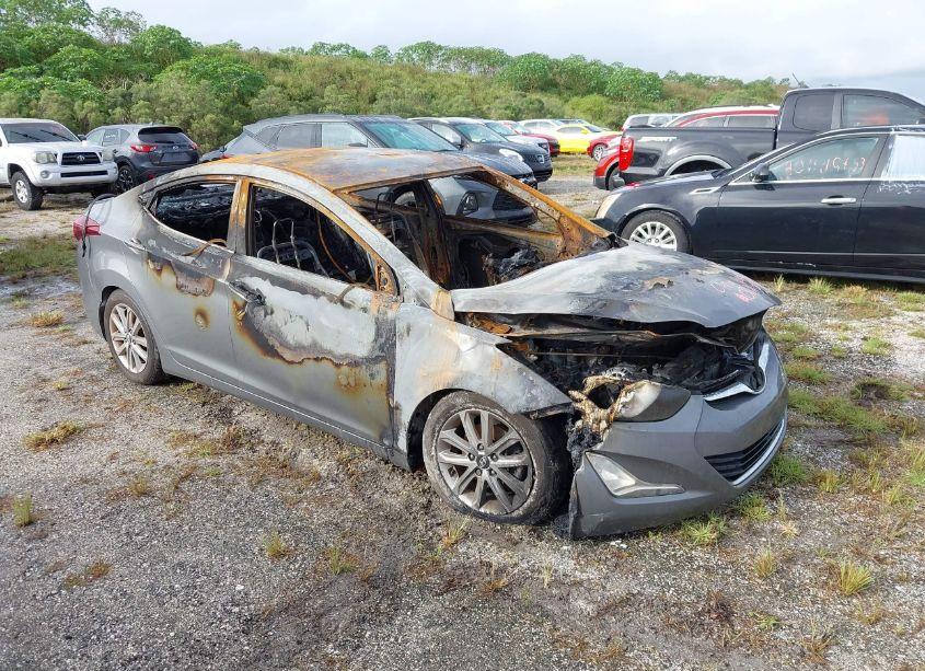 2014 Hyundai Elantra SE (VIN 5NPDH4AE7EH479670) main photo