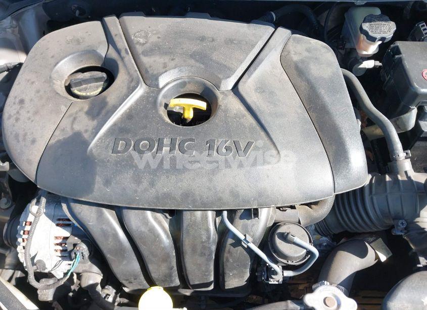 Photo 10 of 2014 Hyundai Elantra SE (VIN 5NPDH4AE7EH480625)