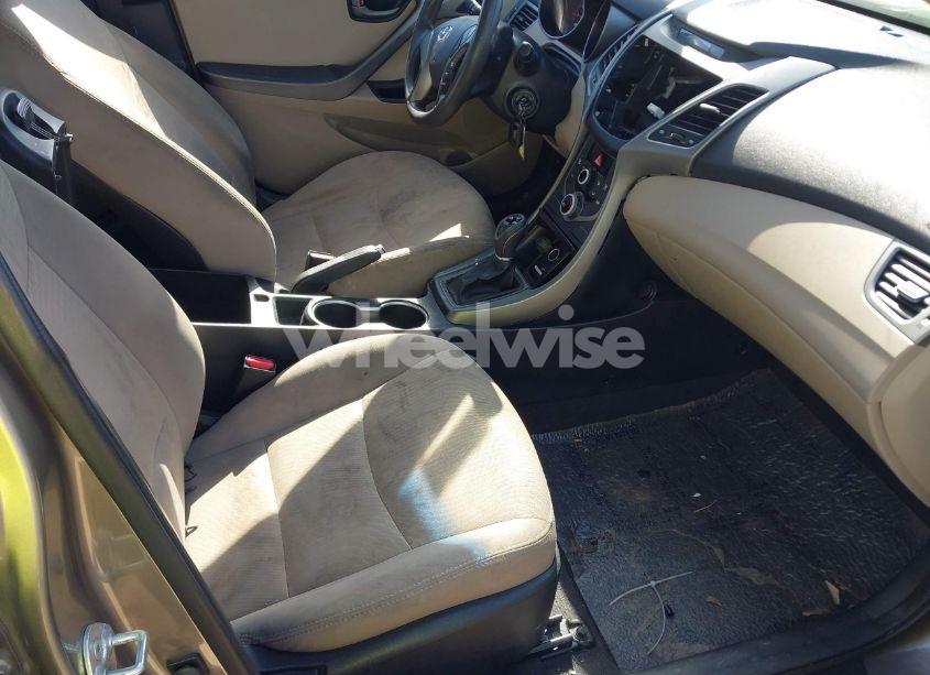 Photo 5 of 2014 Hyundai Elantra SE (VIN 5NPDH4AE7EH480625)