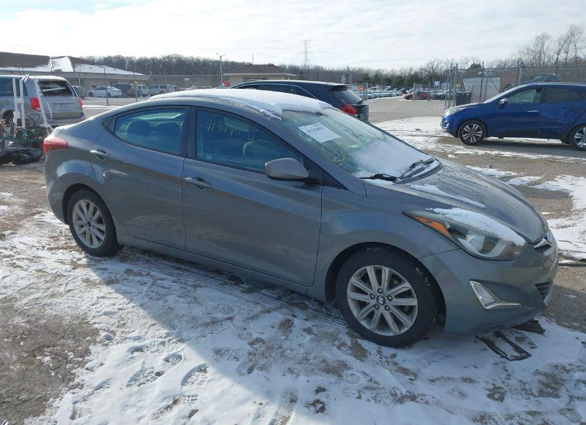2014 Hyundai Elantra SE (VIN 5NPDH4AE7EH484352) main photo