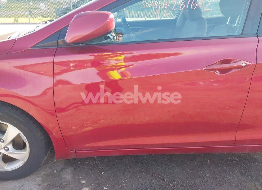 Photo 13 of 2014 Hyundai Elantra SE (VIN 5NPDH4AE7EH484545)