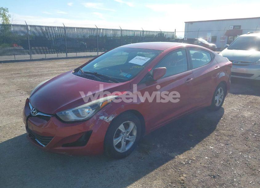 Photo 2 of 2014 Hyundai Elantra SE (VIN 5NPDH4AE7EH484545)