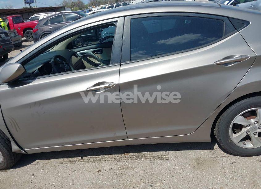 Photo 15 of 2014 Hyundai Elantra SE (VIN 5NPDH4AE7EH485372)