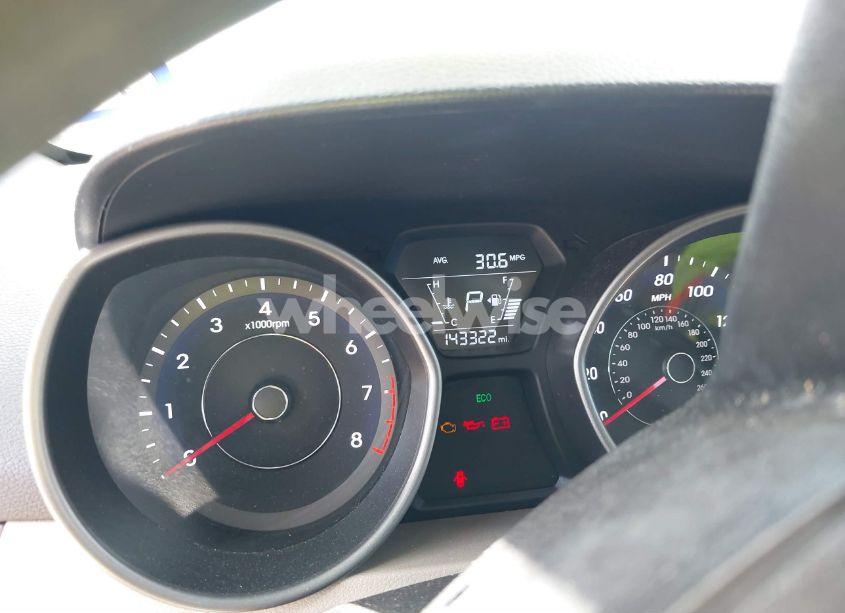 Photo 7 of 2014 Hyundai Elantra SE (VIN 5NPDH4AE7EH485372)