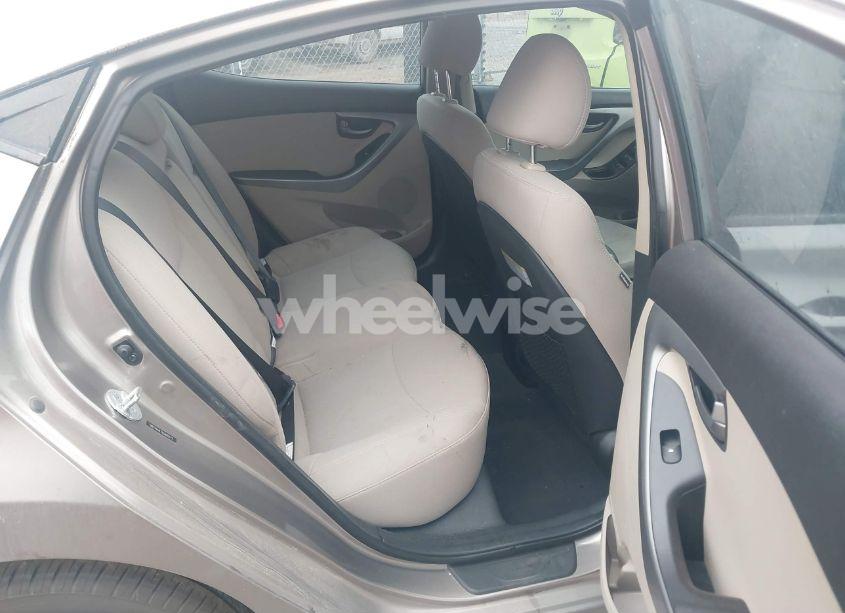 Photo 8 of 2014 Hyundai Elantra SE (VIN 5NPDH4AE7EH485372)