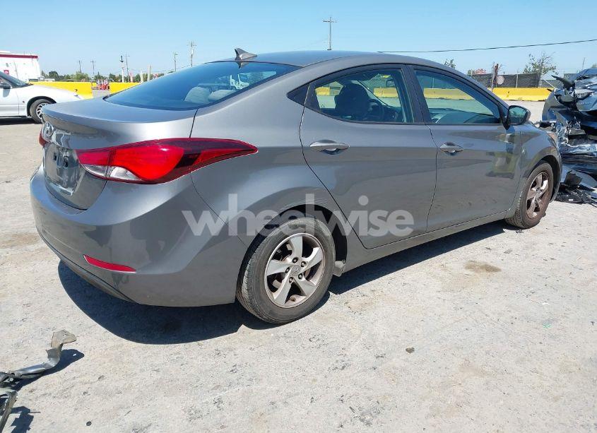 Photo 4 of 2014 Hyundai Elantra SE (VIN 5NPDH4AE7EH485551)