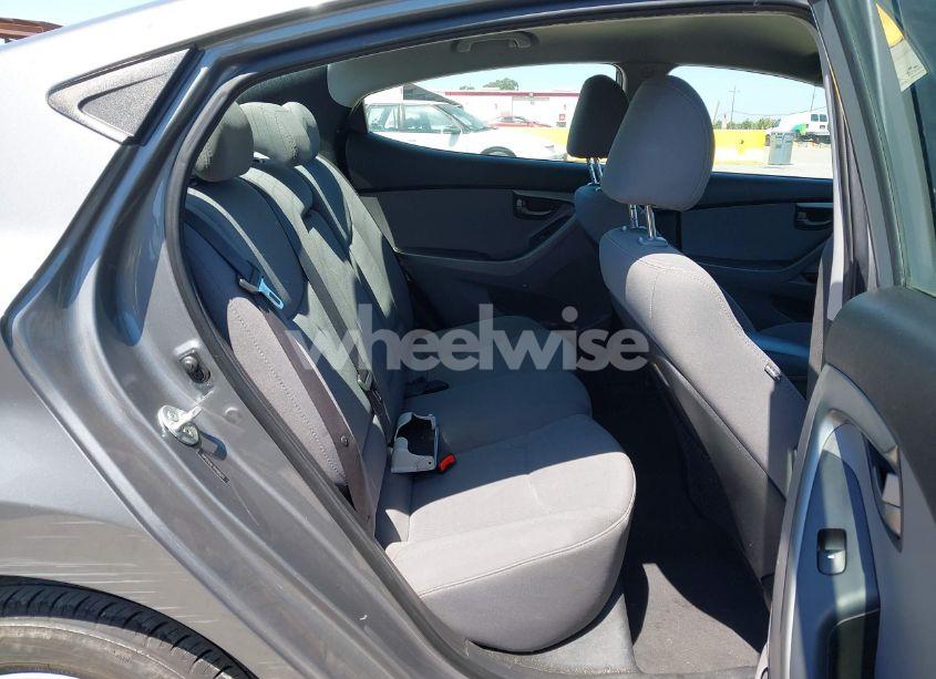Photo 8 of 2014 Hyundai Elantra SE (VIN 5NPDH4AE7EH485551)