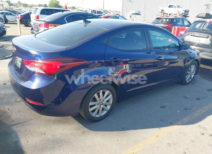 Photo 4 of 2014 Hyundai Elantra SE (VIN 5NPDH4AE7EH498705)