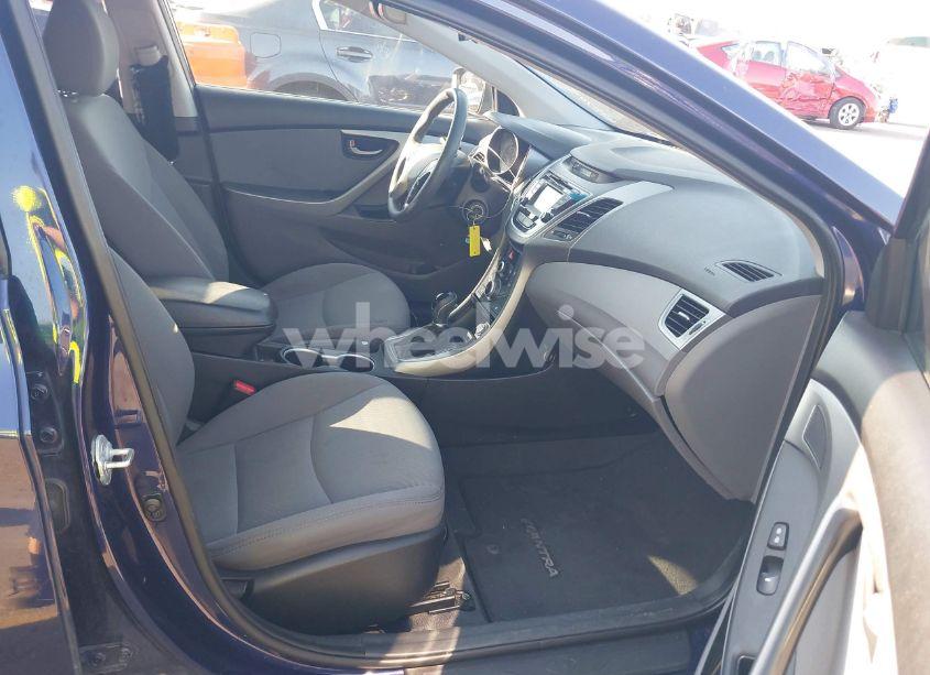 Photo 5 of 2014 Hyundai Elantra SE (VIN 5NPDH4AE7EH498705)
