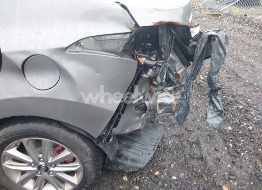 Photo 6 of 2014 Hyundai Elantra SE (VIN 5NPDH4AE7EH516331)