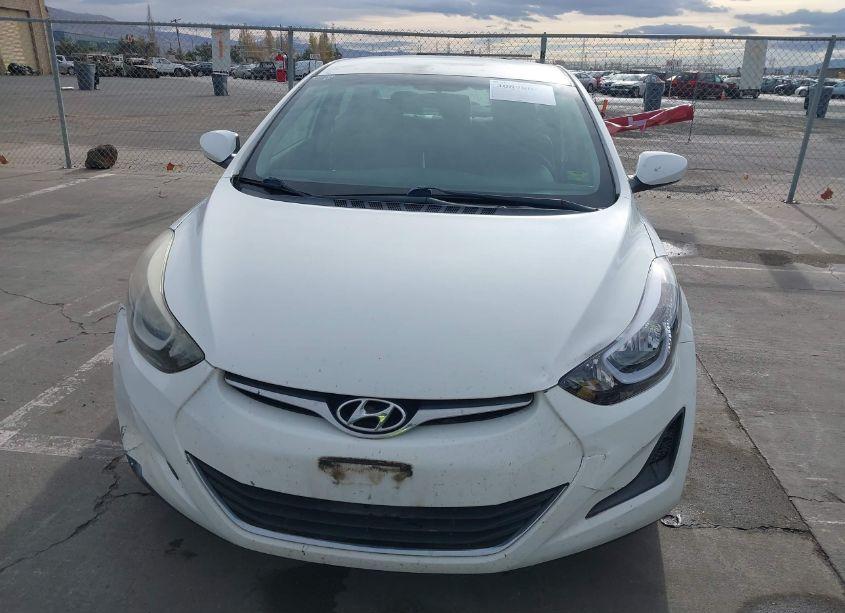 Photo 12 of 2014 Hyundai Elantra SE (VIN 5NPDH4AE7EH524686)