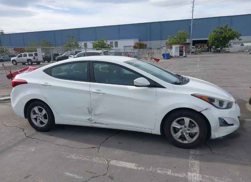 Photo 13 of 2014 Hyundai Elantra SE (VIN 5NPDH4AE7EH524686)