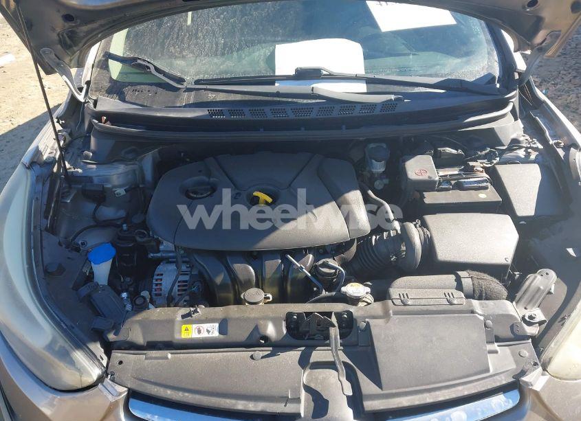 Photo 10 of 2014 Hyundai Elantra SE (VIN 5NPDH4AE7EH526826)