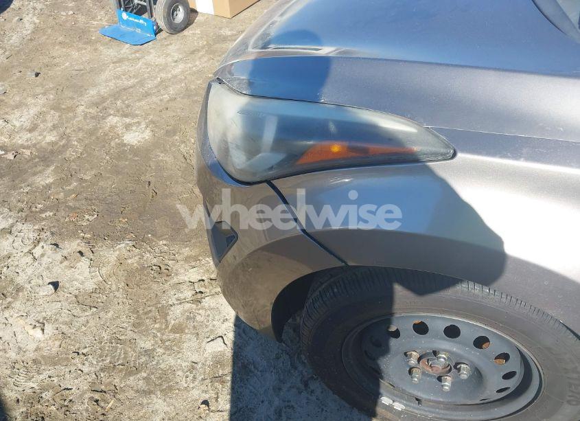 Photo 6 of 2014 Hyundai Elantra SE (VIN 5NPDH4AE7EH526826)