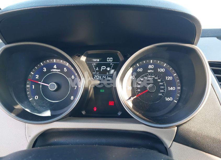 Photo 7 of 2014 Hyundai Elantra SE (VIN 5NPDH4AE7EH526826)