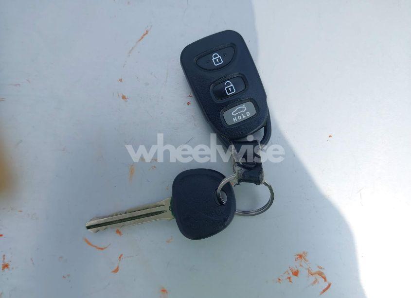 Photo 11 of 2014 Hyundai Elantra SE (VIN 5NPDH4AE7EH529807)