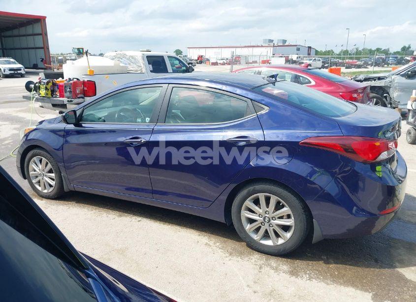 Photo 14 of 2014 Hyundai Elantra SE (VIN 5NPDH4AE7EH529807)