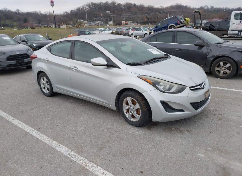 2015 Hyundai Elantra SE (VIN 5NPDH4AE7FH564459) main photo