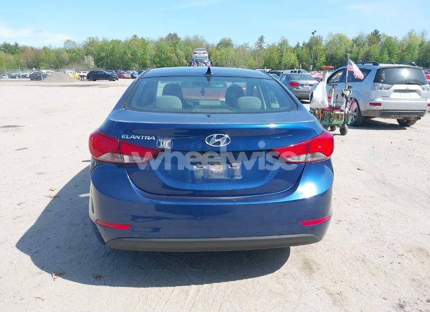 Photo 15 of 2015 Hyundai Elantra SE (VIN 5NPDH4AE7FH565322)