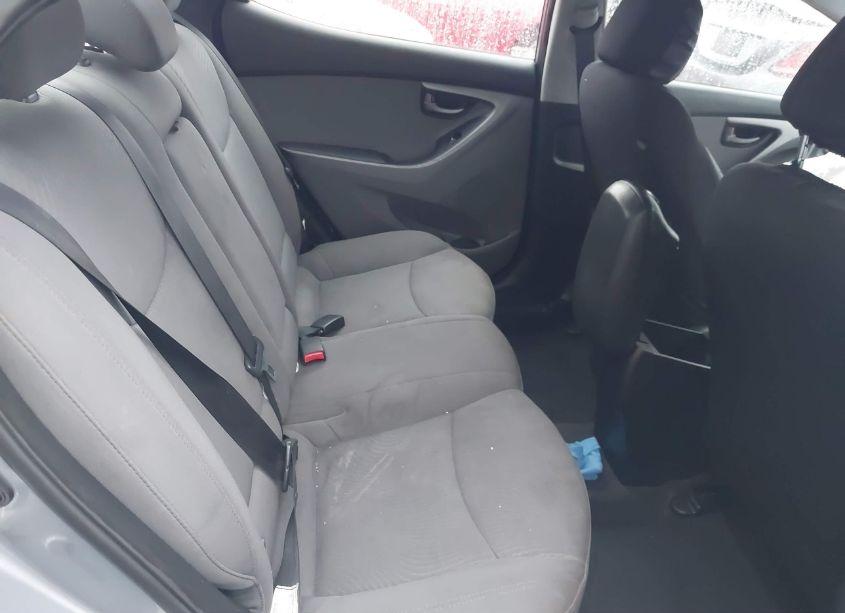 Photo 8 of 2015 Hyundai Elantra SE (VIN 5NPDH4AE7FH567667)